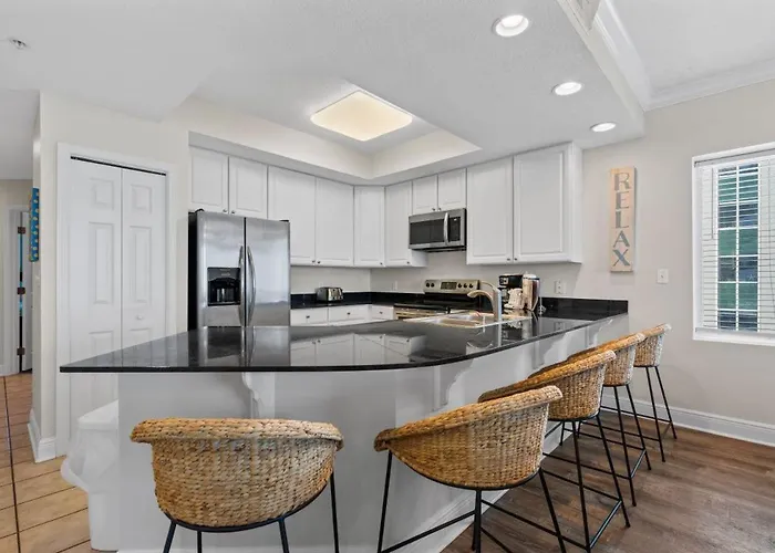 San Carlos 1001 By Youngs Suncoast Apartment